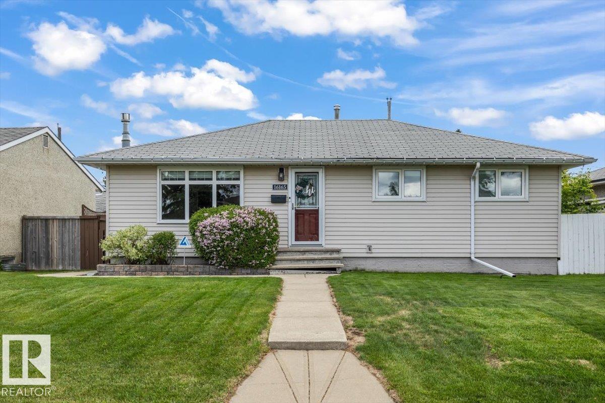 16165 110B AV NW, edmonton, Alberta