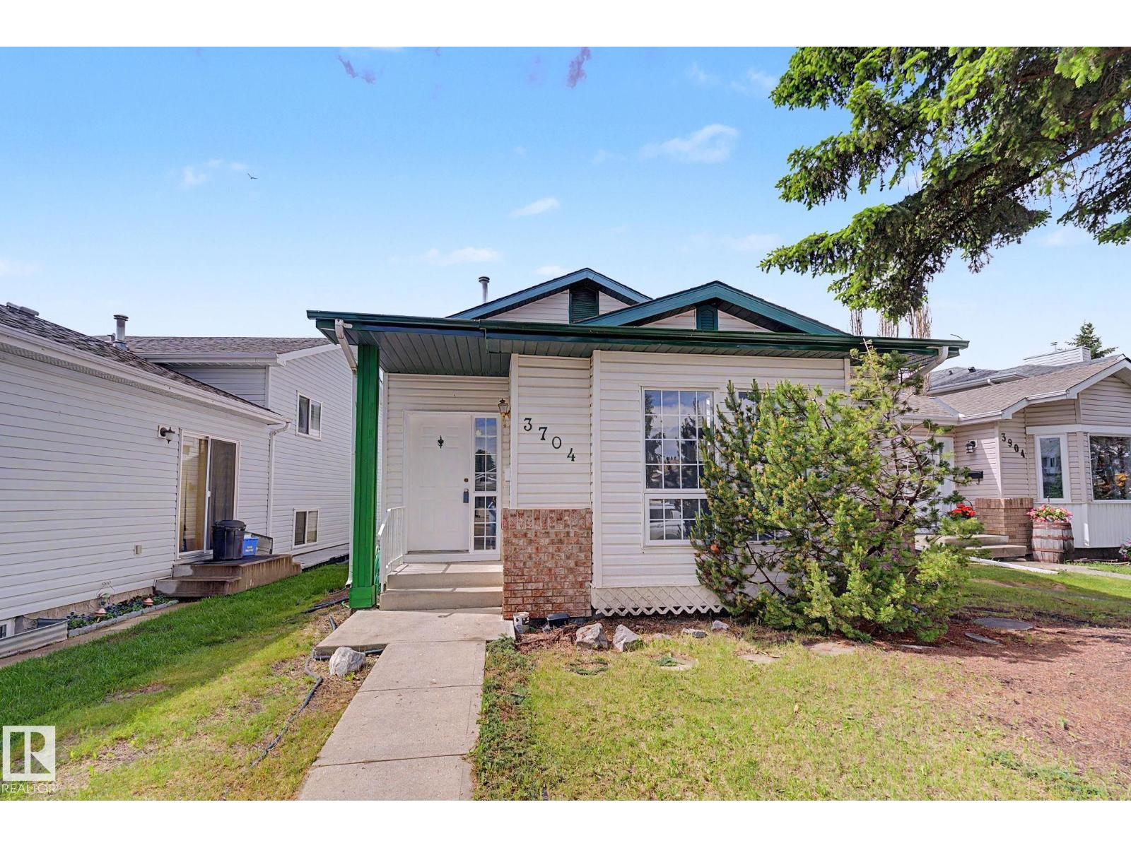 3704 39 AV NW, edmonton, Alberta