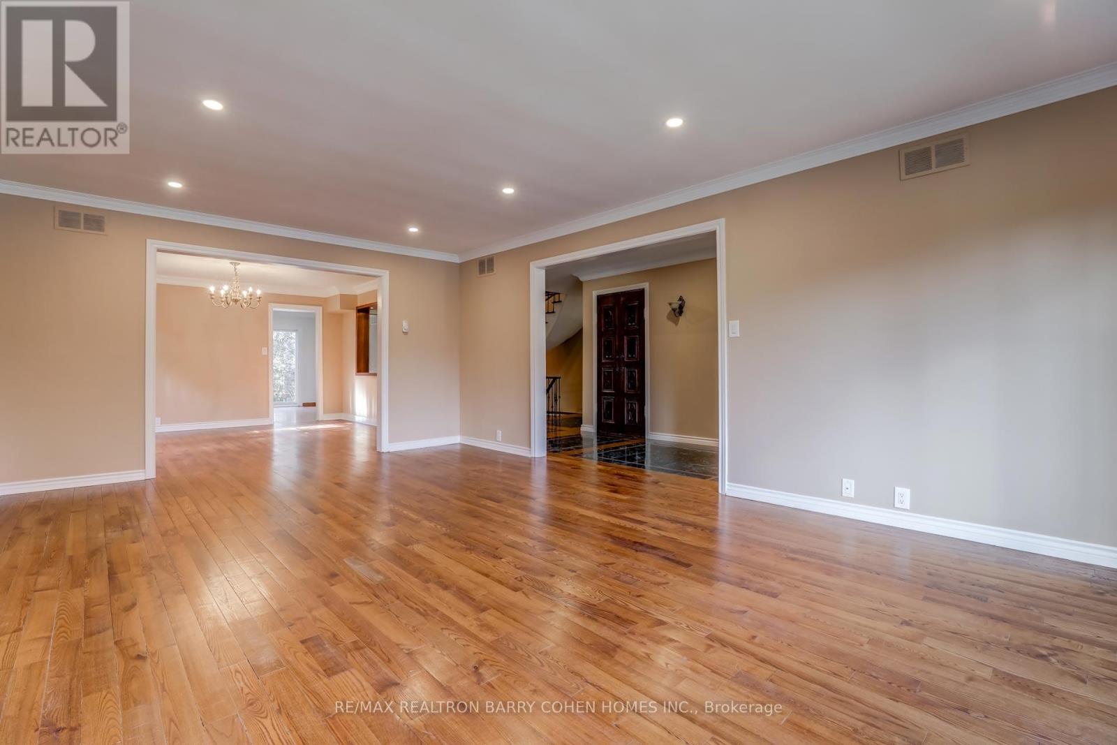 9 Sonata Crescent, Toronto, Ontario  M3B 2C3 - Photo 5 - C13467180