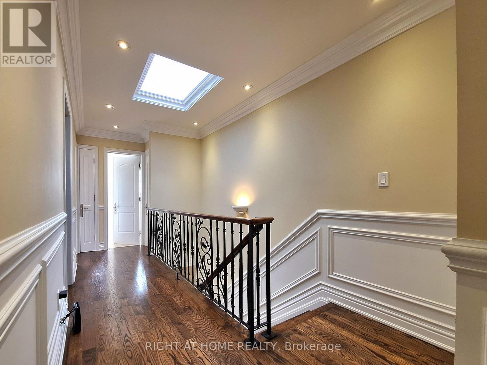 378 Douglas Avenue, Toronto, Ontario  M5M 1H4 - Photo 26 - C13467222