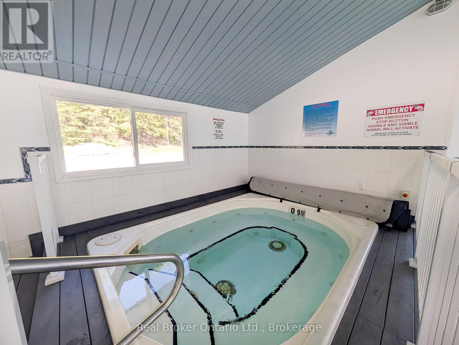 M39 - 13 Southline Avenue, Huron-Kinloss, Ontario  N2Z 2X5 - Photo 49 - X13275746