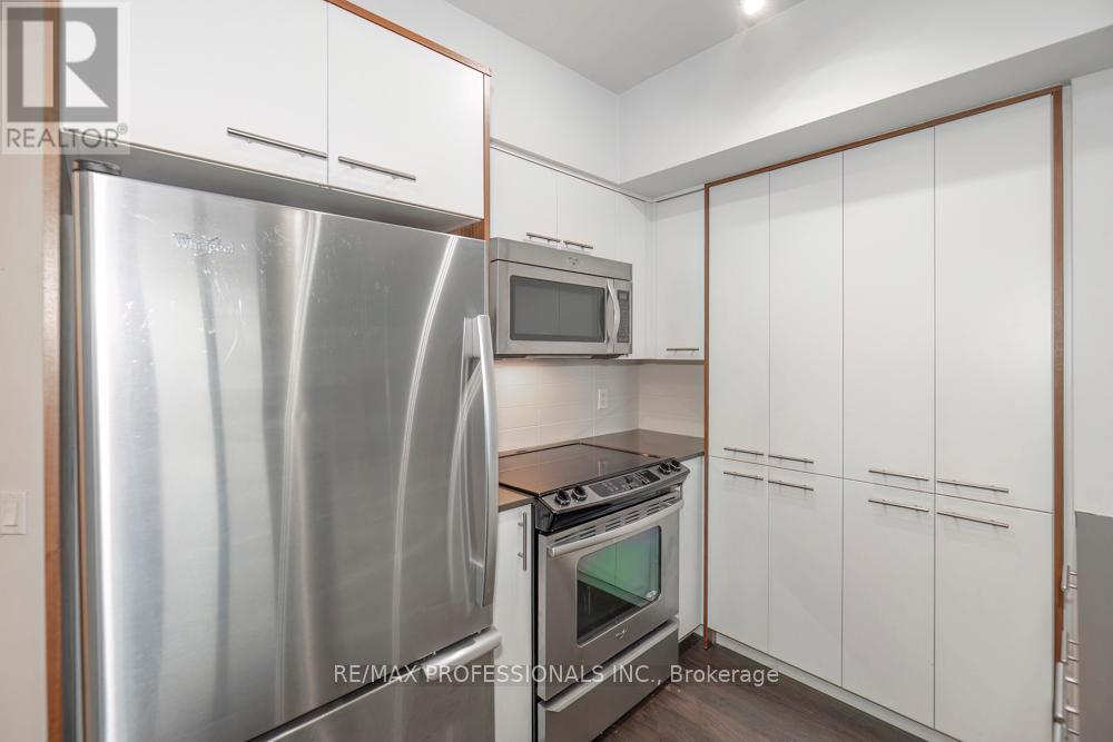 1301 - 5 Valhalla Inn Road, Toronto, Ontario  M9B 1S9 - Photo 11 - W13013338