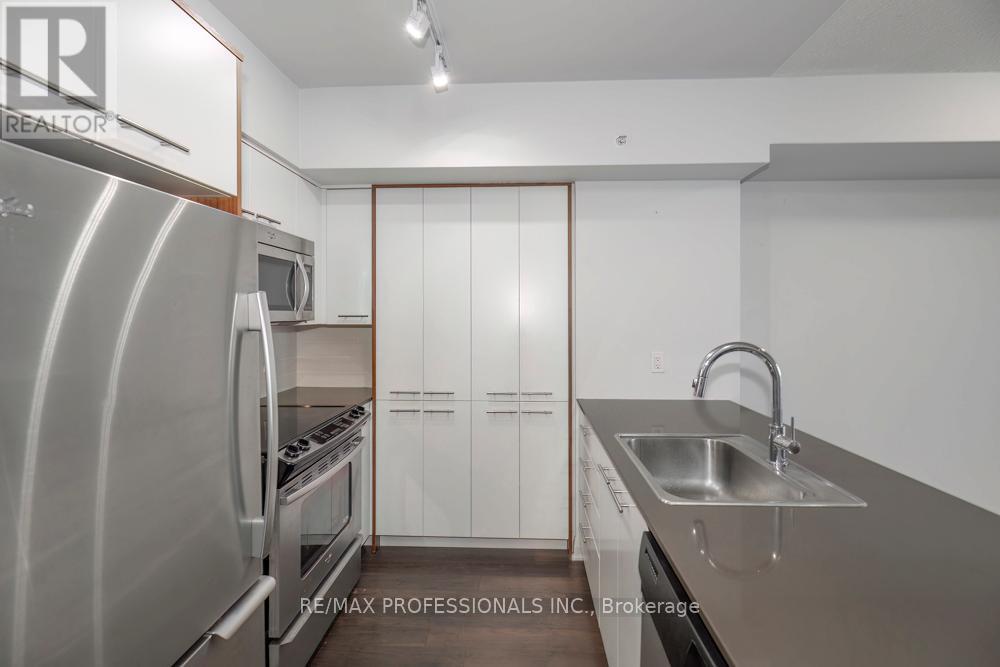 1301 - 5 Valhalla Inn Road, Toronto, Ontario  M9B 1S9 - Photo 10 - W13013338