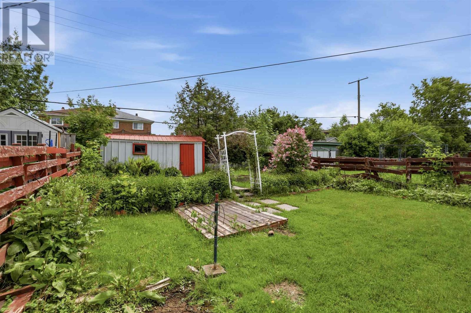 633 Placid Ave, Sault Ste. Marie, Ontario  P6B 3M4 - Photo 42 - SM261513
