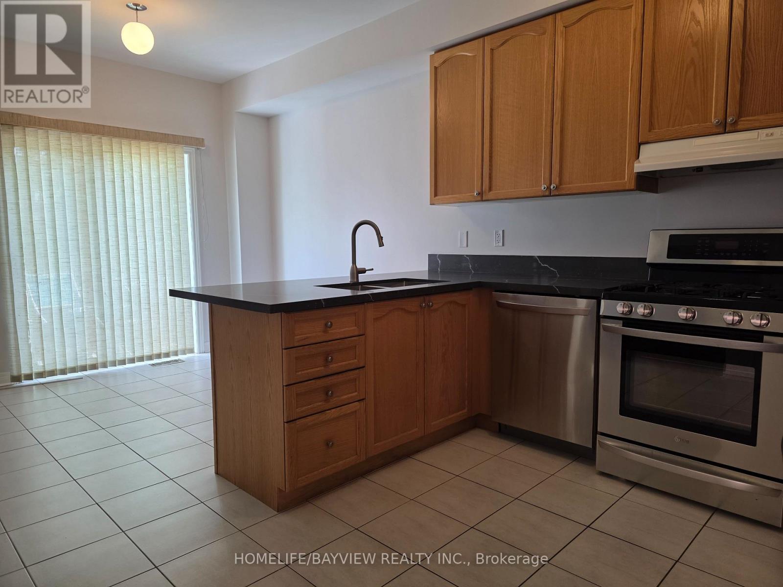 Main & 2nd - 33 Aikenhead Avenue, Richmond Hill (Westbrook), Ontario  L4S 0A8 - Photo 10 - N13467378