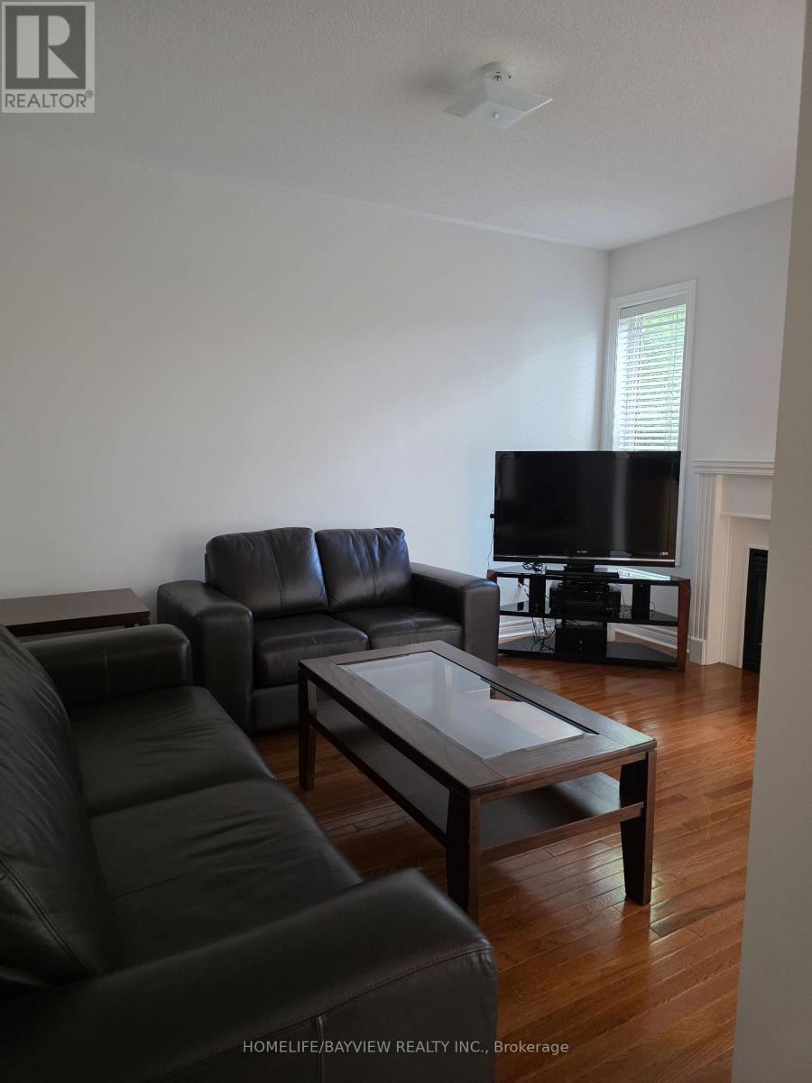 Main & 2nd - 33 Aikenhead Avenue, Richmond Hill (Westbrook), Ontario  L4S 0A8 - Photo 8 - N13467378