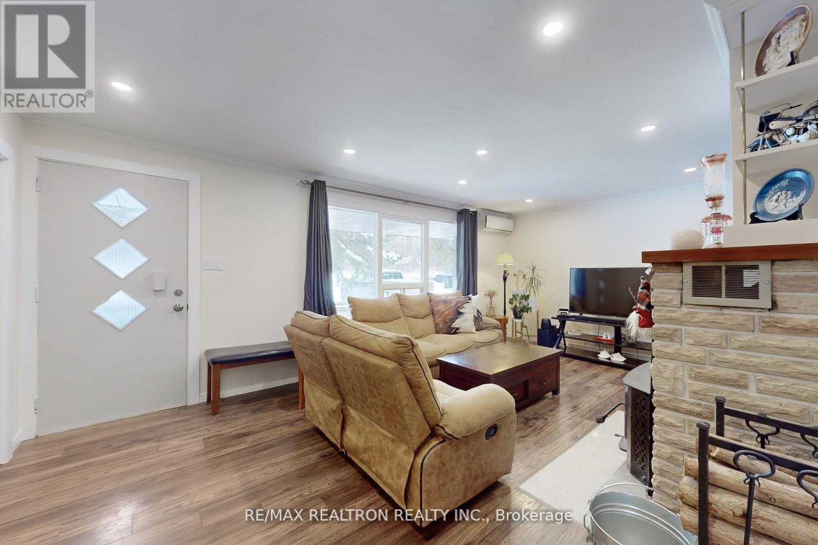 2807 25th Side Road, Innisfil, Ontario  L9S 3T2 - Photo 8 - N13467406