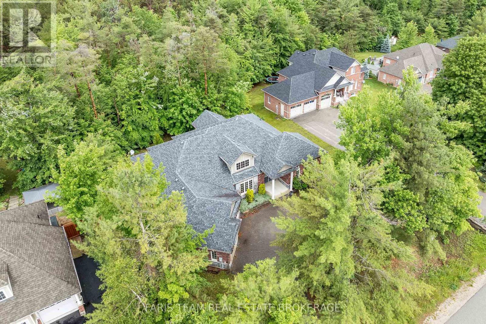 4 Diamond Valley Drive, Oro-Medonte, Ontario  L0L 2E0 - Photo 4 - S13467394