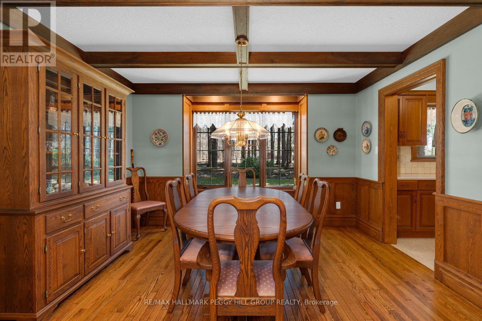 26 Cathedral Pines Road, Oro-Medonte (Horseshoe Valley), Ontario  L4M 4Y8 - Photo 5 - S13467448