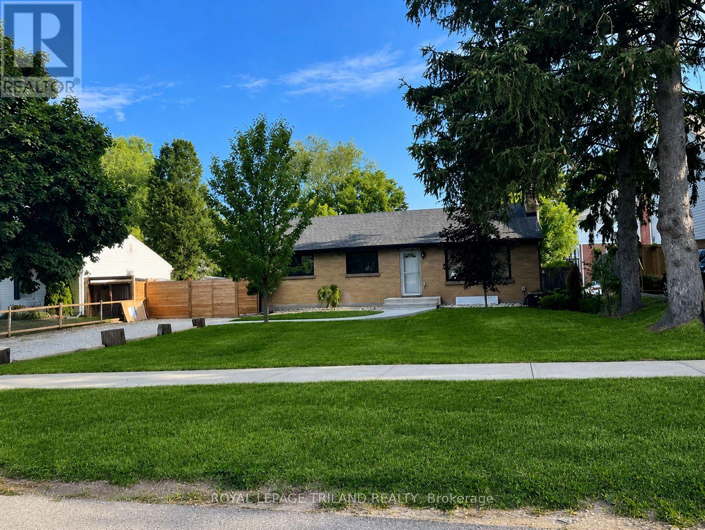 1313 SPRINGBANK AVENUE, London South, Ontario