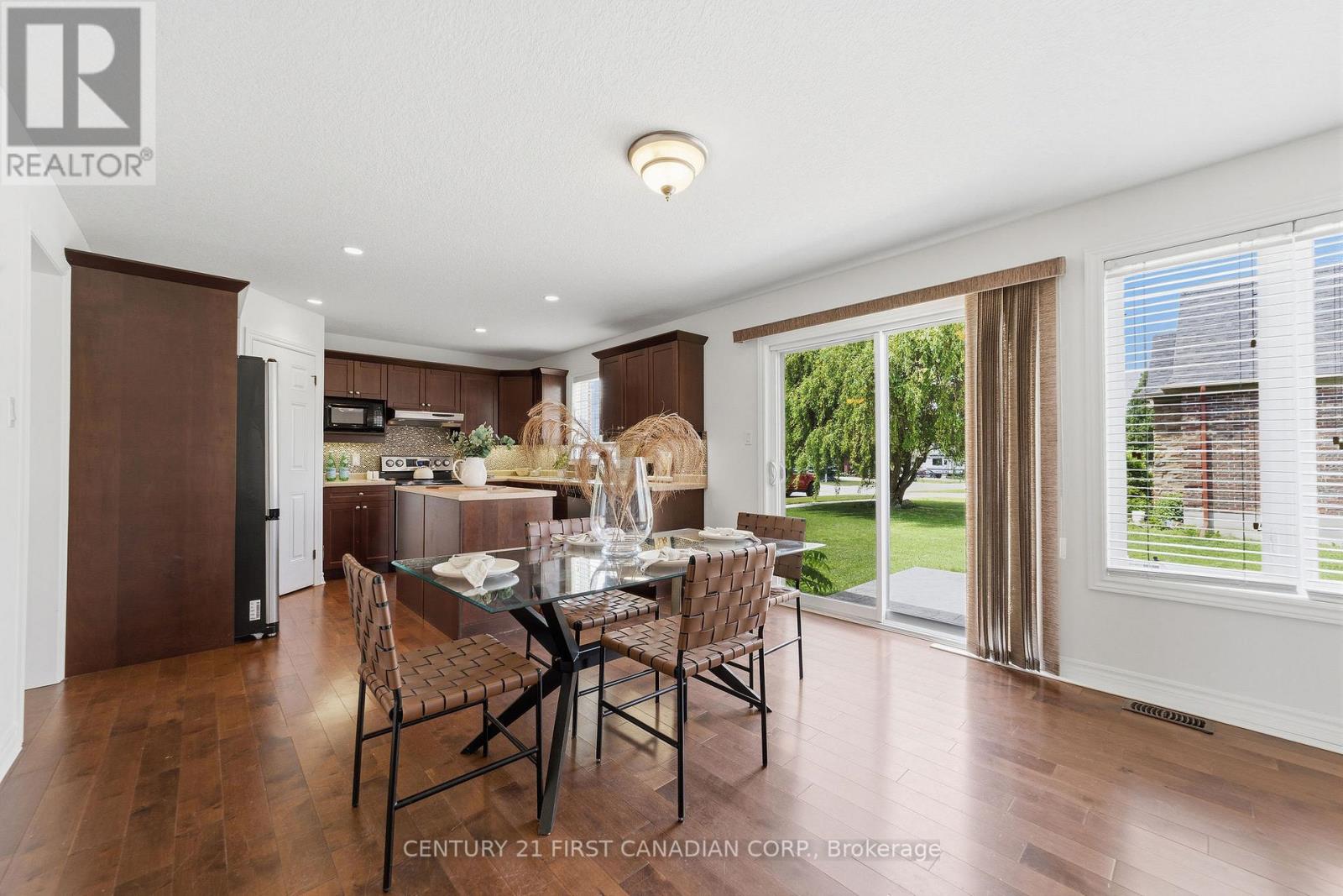 126 Radcliffe Crescent, Lucan Biddulph, Ontario  N0M 2J0 - Photo 13 - X13467644