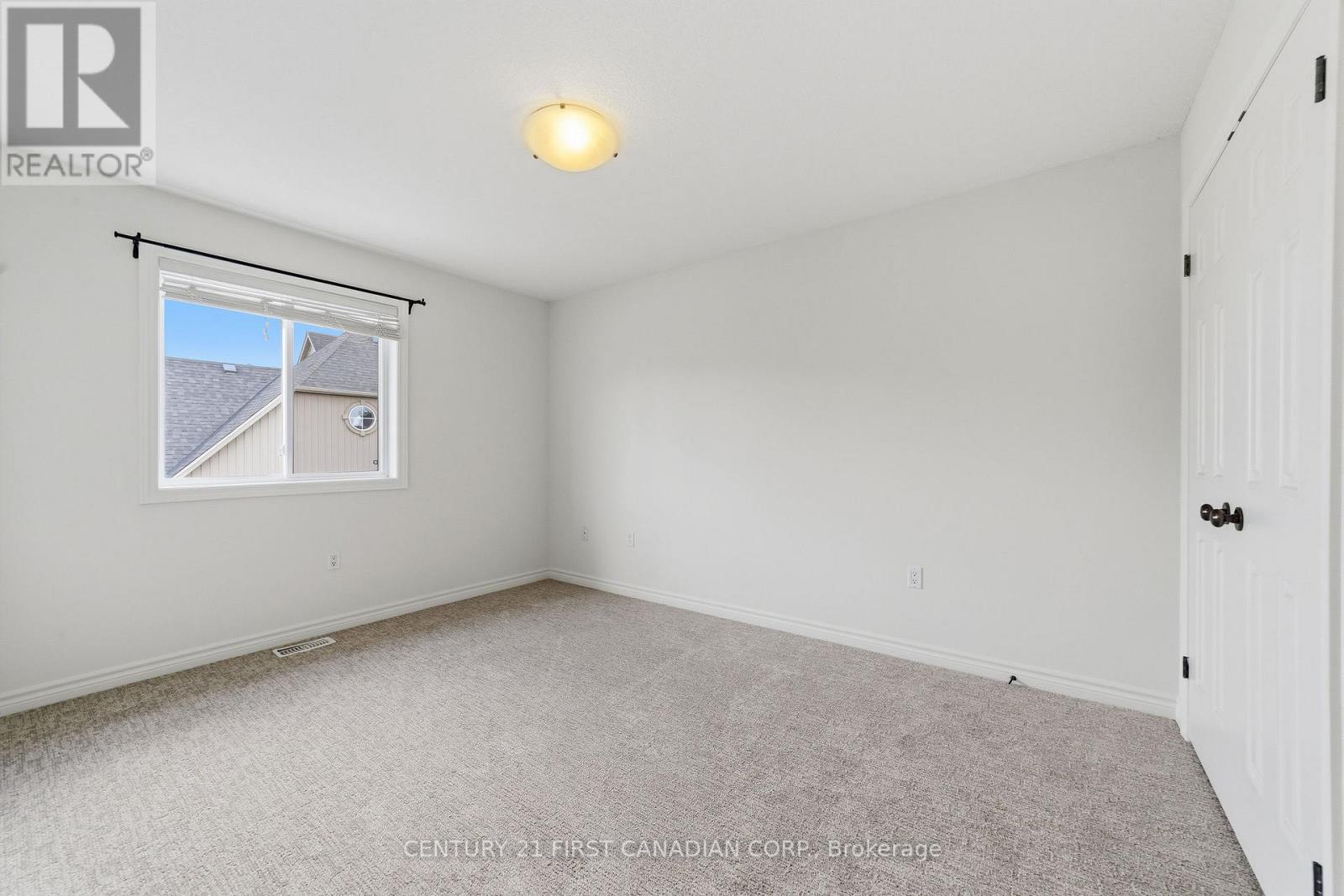 126 Radcliffe Crescent, Lucan Biddulph, Ontario  N0M 2J0 - Photo 25 - X13467644