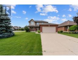126 RADCLIFFE CRESCENT, Lucan Biddulph, Ontario