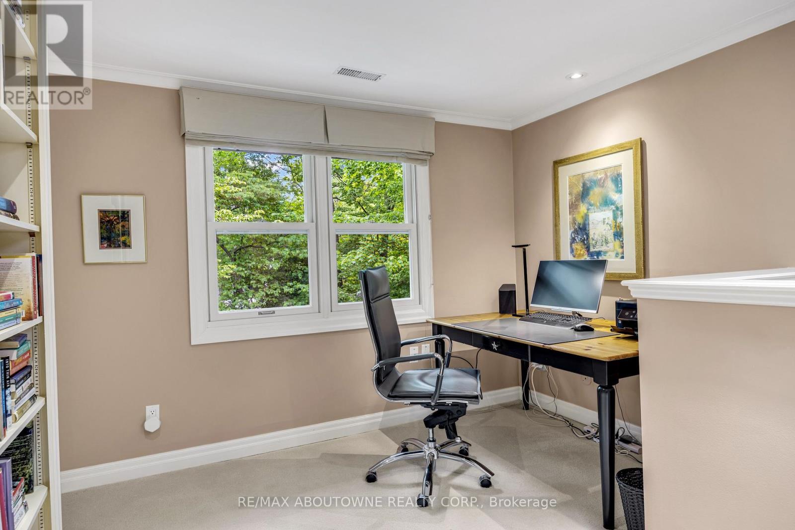 1346 Whiteoaks Avenue, Mississauga, Ontario  L5J 3C3 - Photo 32 - W13467202