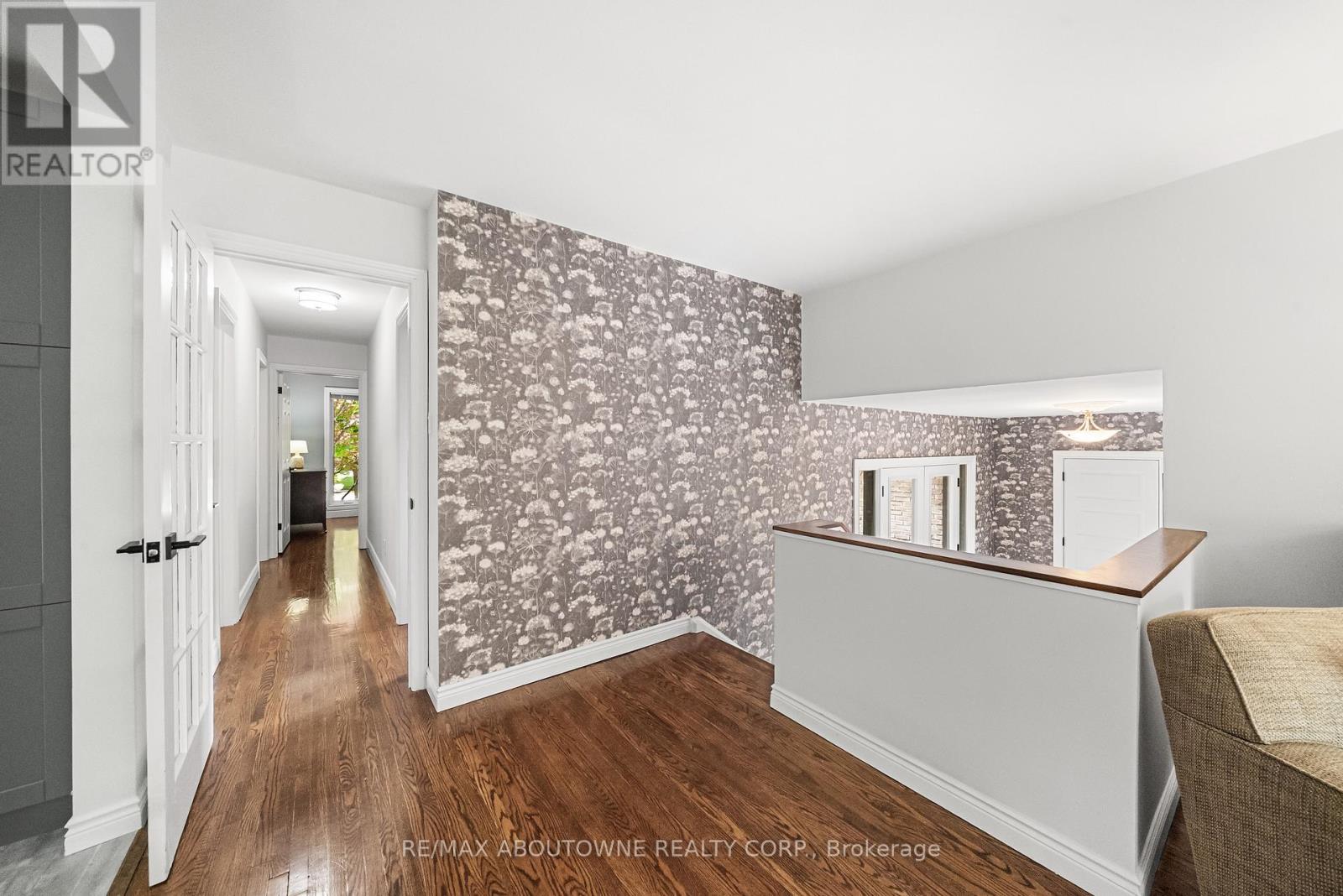 166 Castle Crescent, Oakville, Ontario  L6J 5H3 - Photo 16 - W13467314