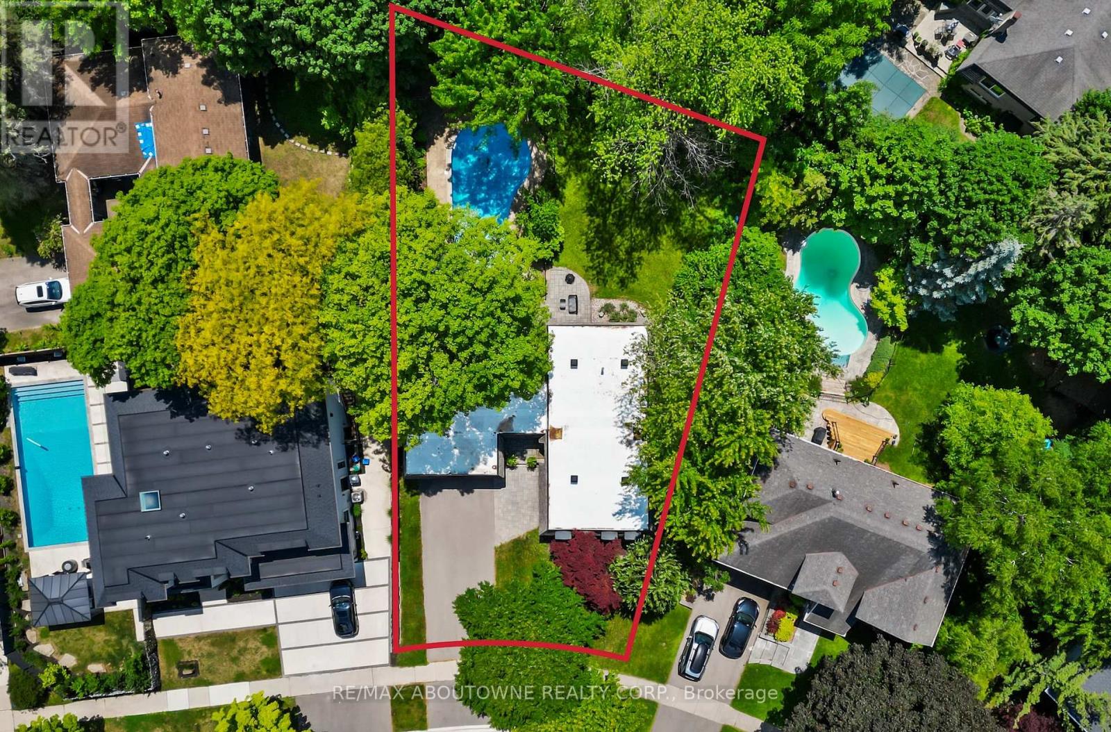 166 Castle Crescent, Oakville, Ontario  L6J 5H3 - Photo 5 - W13467314