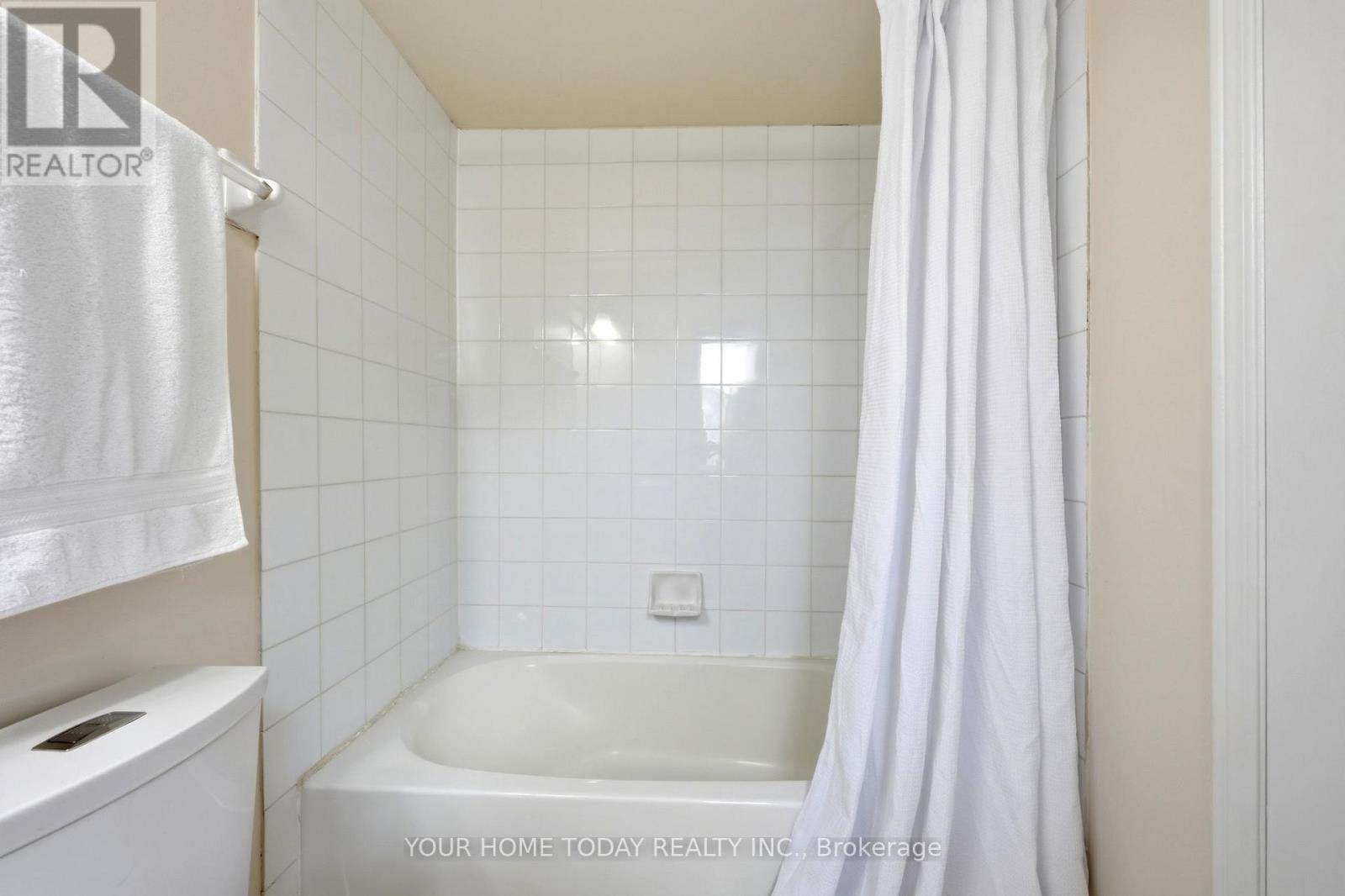 29 Corey Circle, Halton Hills, Ontario  L7G 5L7 - Photo 24 - W13467444
