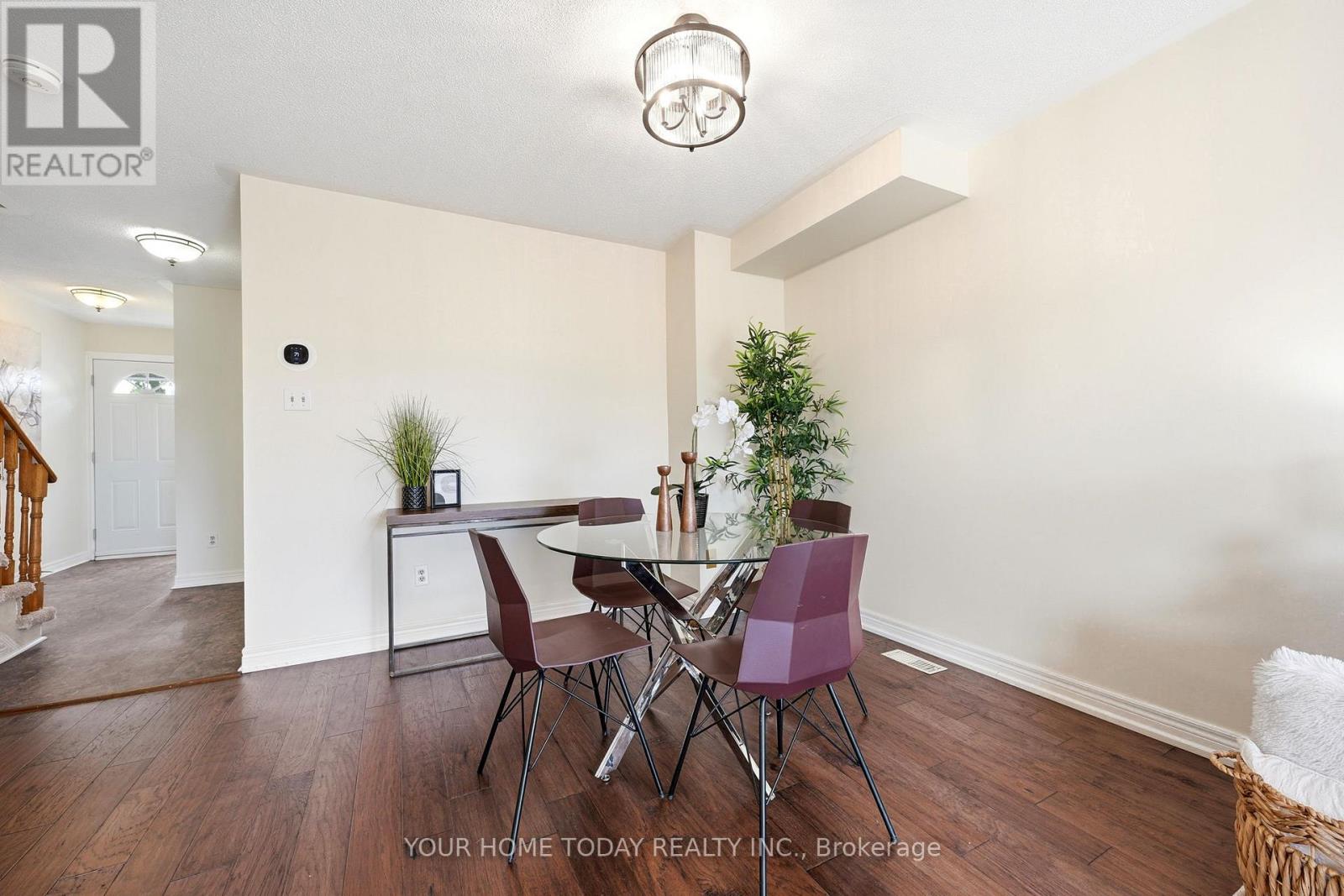 29 Corey Circle, Halton Hills, Ontario  L7G 5L7 - Photo 6 - W13467444