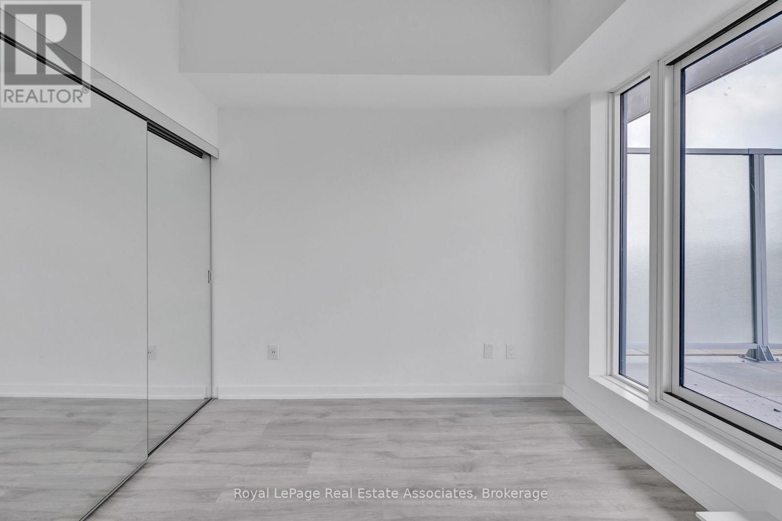 324 - 220 Missinnihe Way, Mississauga, Ontario  L5H 0A9 - Photo 21 - W13467458