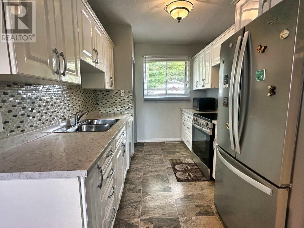 242 Empire Ave, Thunder Bay, Ontario  P7E 4R5 - Photo 10 - TB2601598
