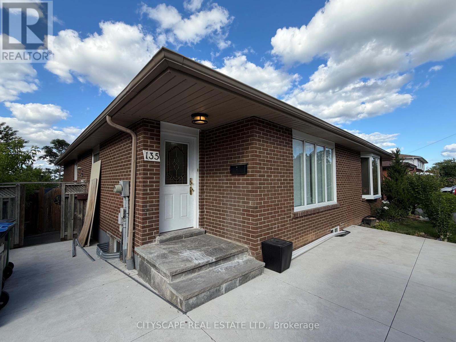 Bsmt A - 135 Bonham Bsmt Boulevard, Mississauga, Ontario  L5M 1C8 - Photo 2 - W13467404