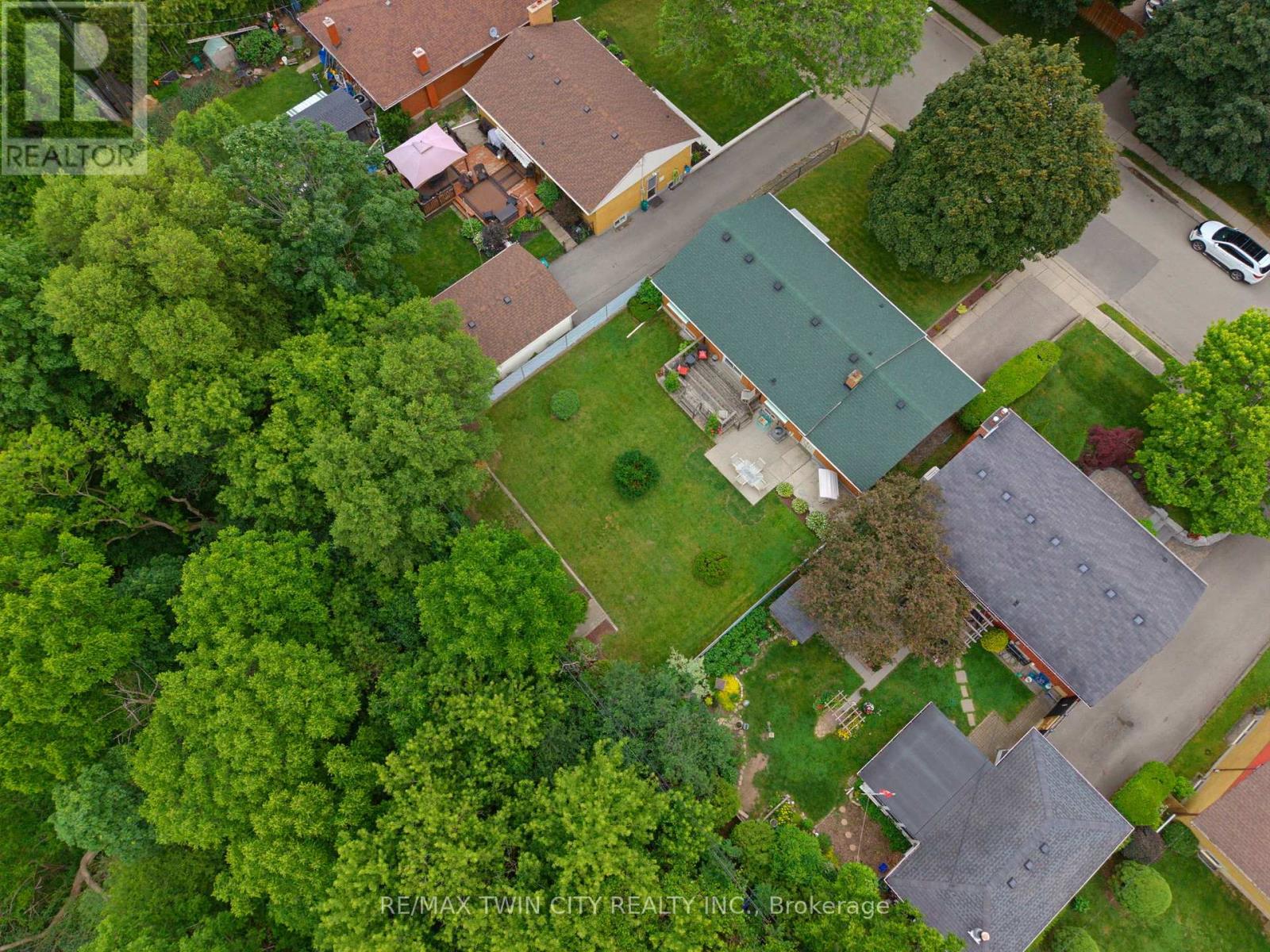 42 Highman Avenue, Cambridge, Ontario  N1R 3L7 - Photo 3 - X13467214