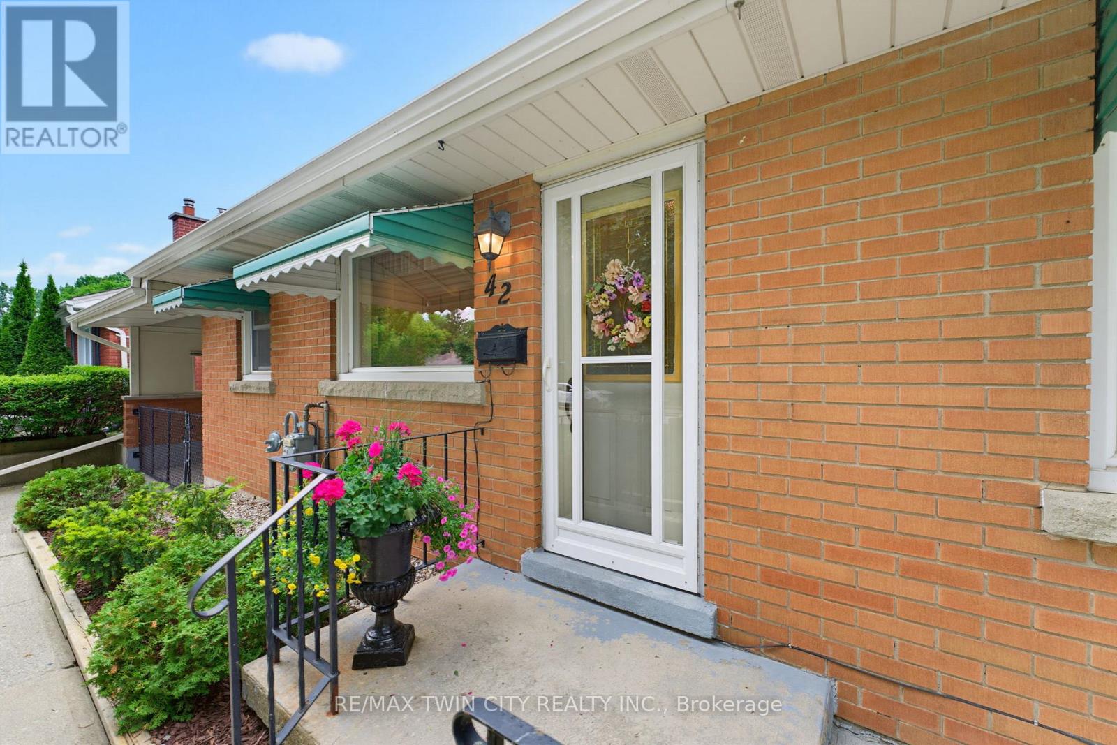 42 Highman Avenue, Cambridge, Ontario  N1R 3L7 - Photo 9 - X13467214