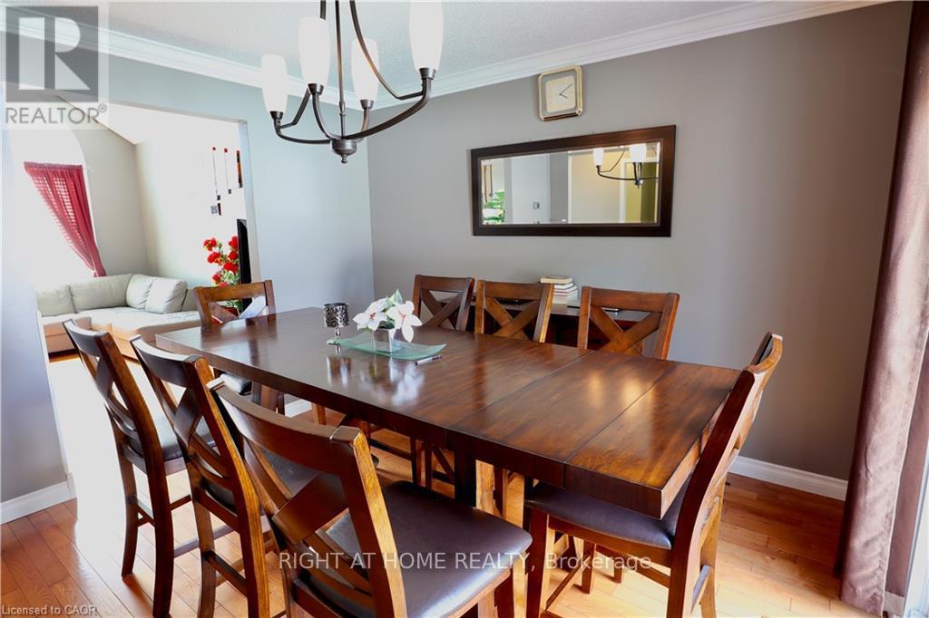 432 Heritage Drive, Kitchener, Ontario  N2B 3M9 - Photo 9 - X13467252