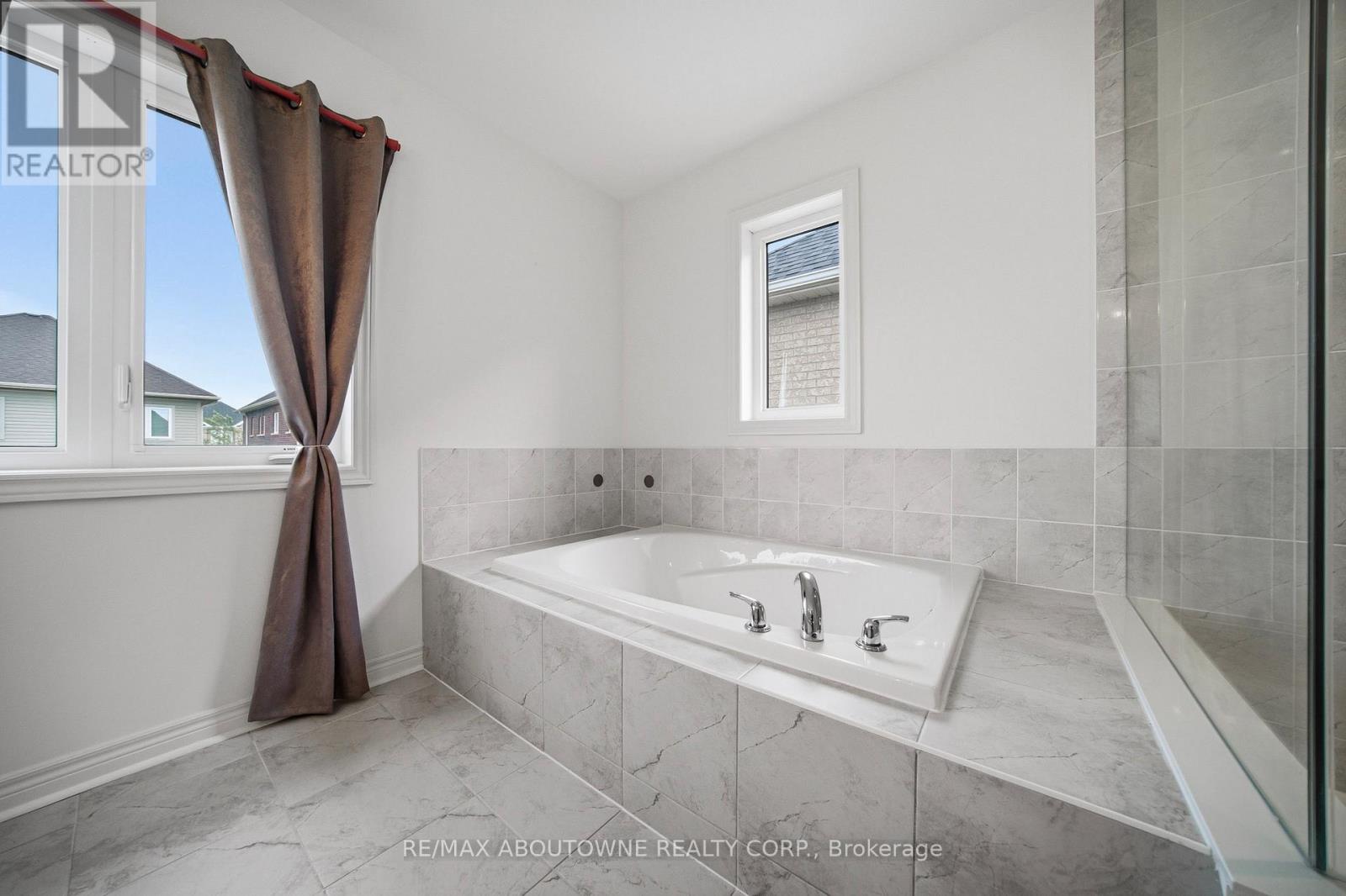12 Oldham Avenue, Brant, Ontario  N3L 0G7 - Photo 25 - X13467286