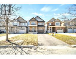 19 FINDLAY WAY, Centre Wellington, Ontario