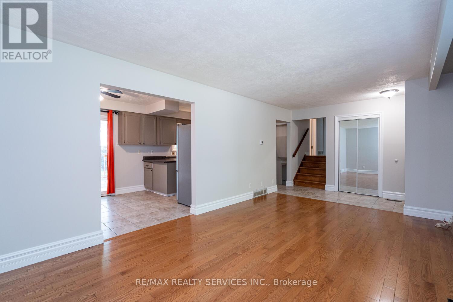 285 Thorncrest Drive, Waterloo, Ontario  N2L 4L2 - Photo 13 - X13467464
