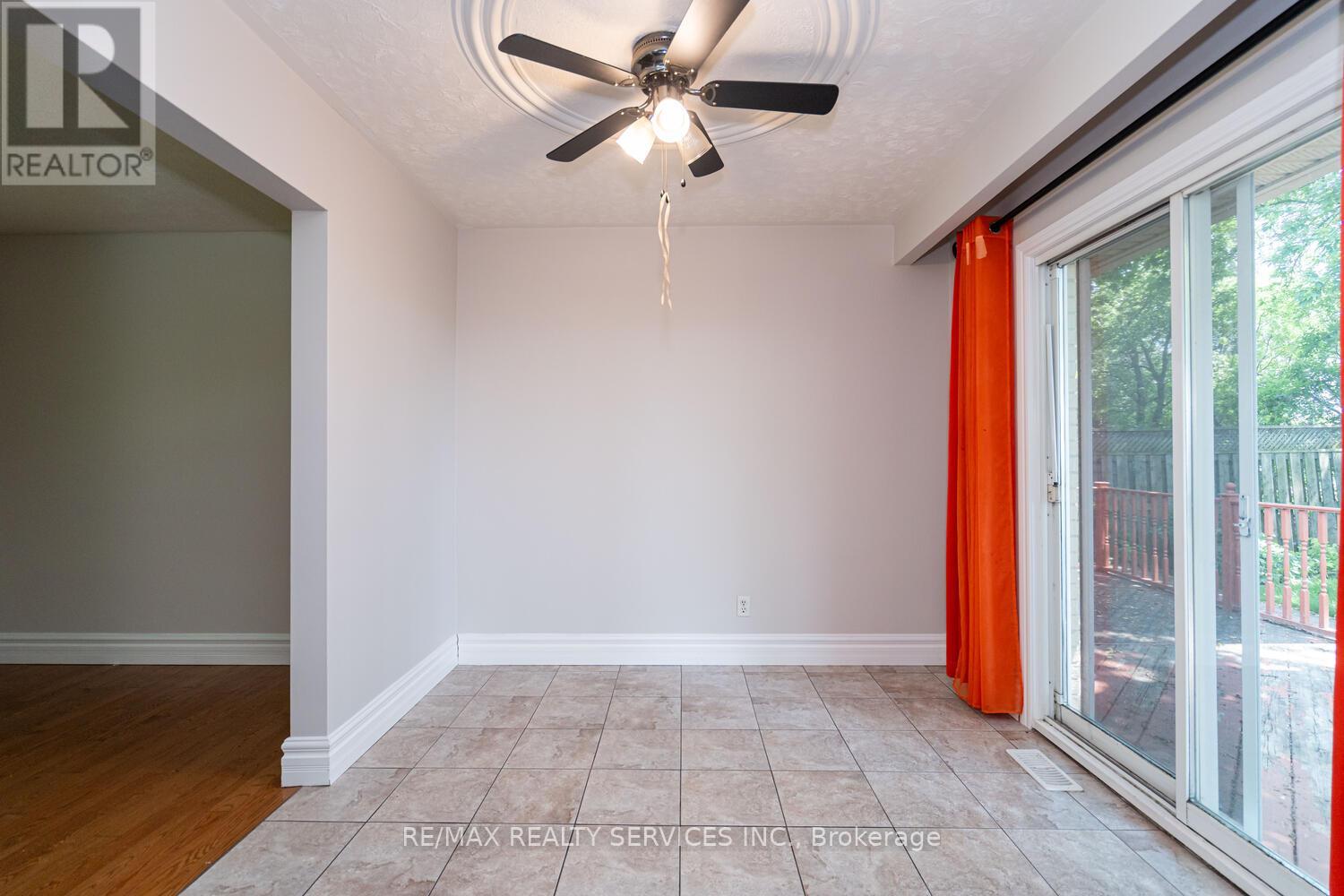 285 Thorncrest Drive, Waterloo, Ontario  N2L 4L2 - Photo 17 - X13467464