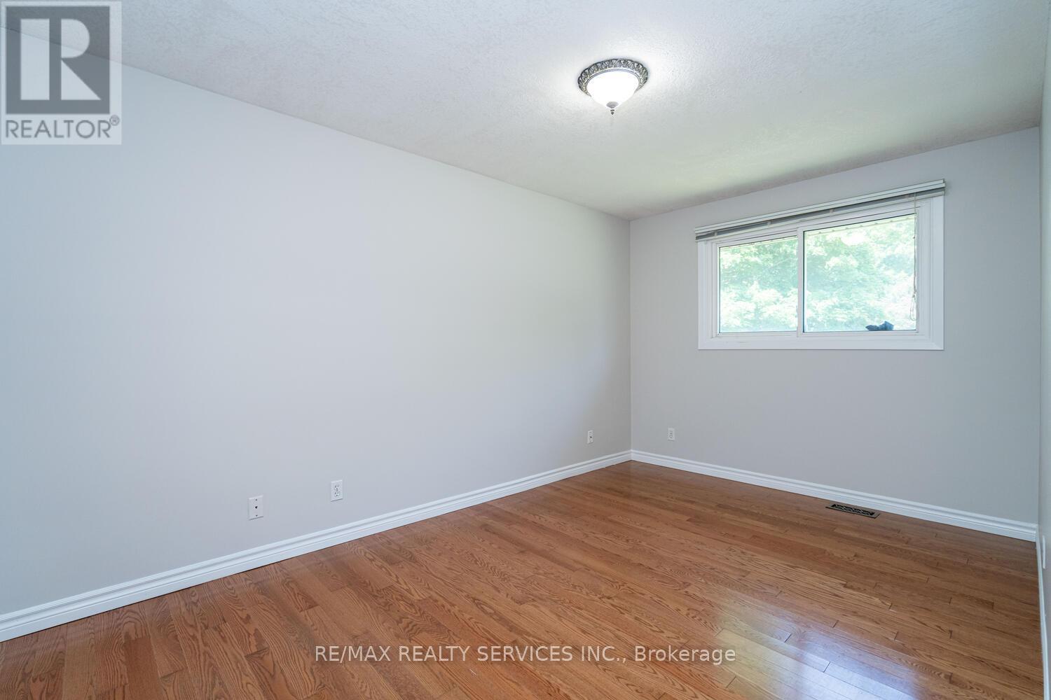 285 Thorncrest Drive, Waterloo, Ontario  N2L 4L2 - Photo 27 - X13467464