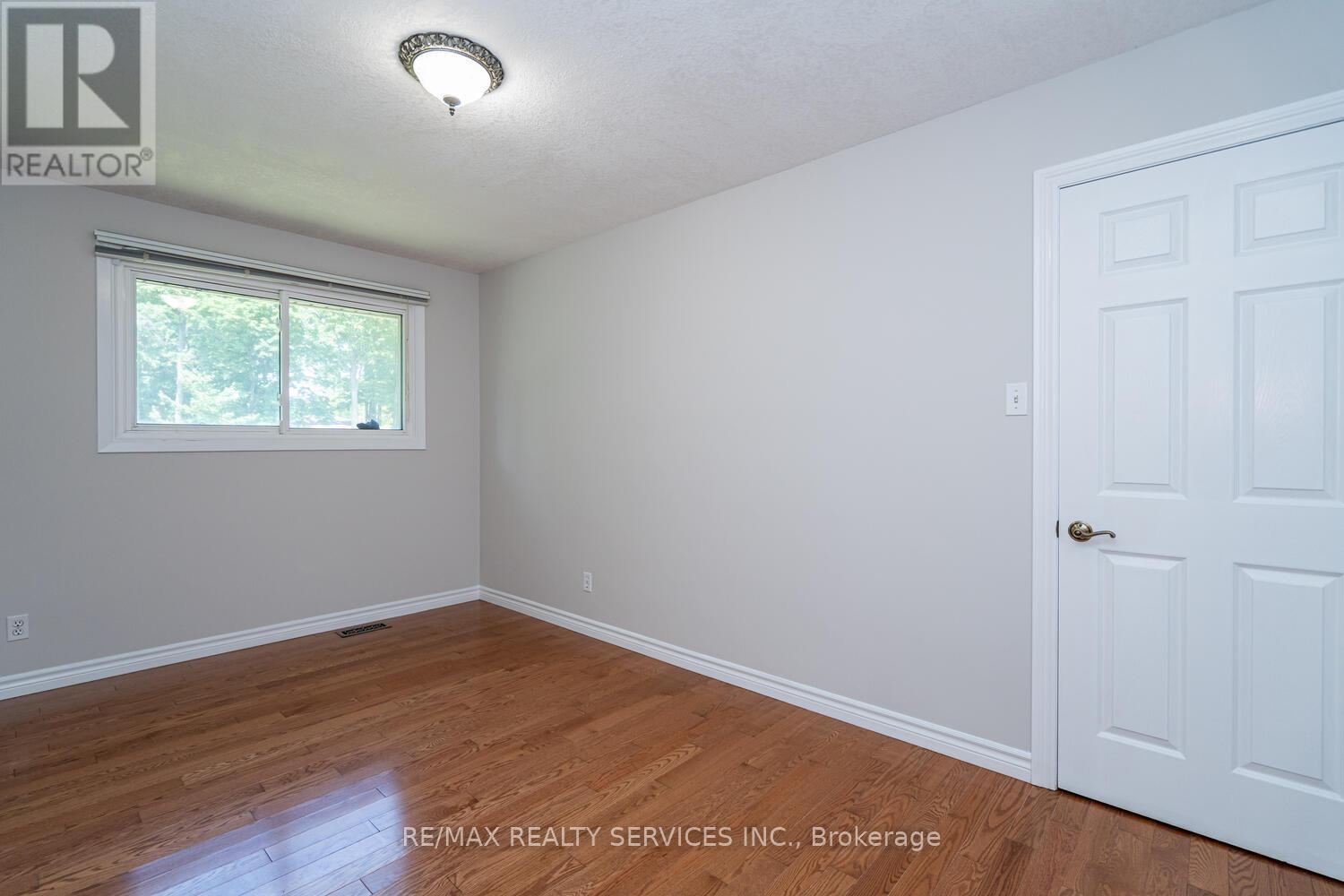 285 Thorncrest Drive, Waterloo, Ontario  N2L 4L2 - Photo 28 - X13467464