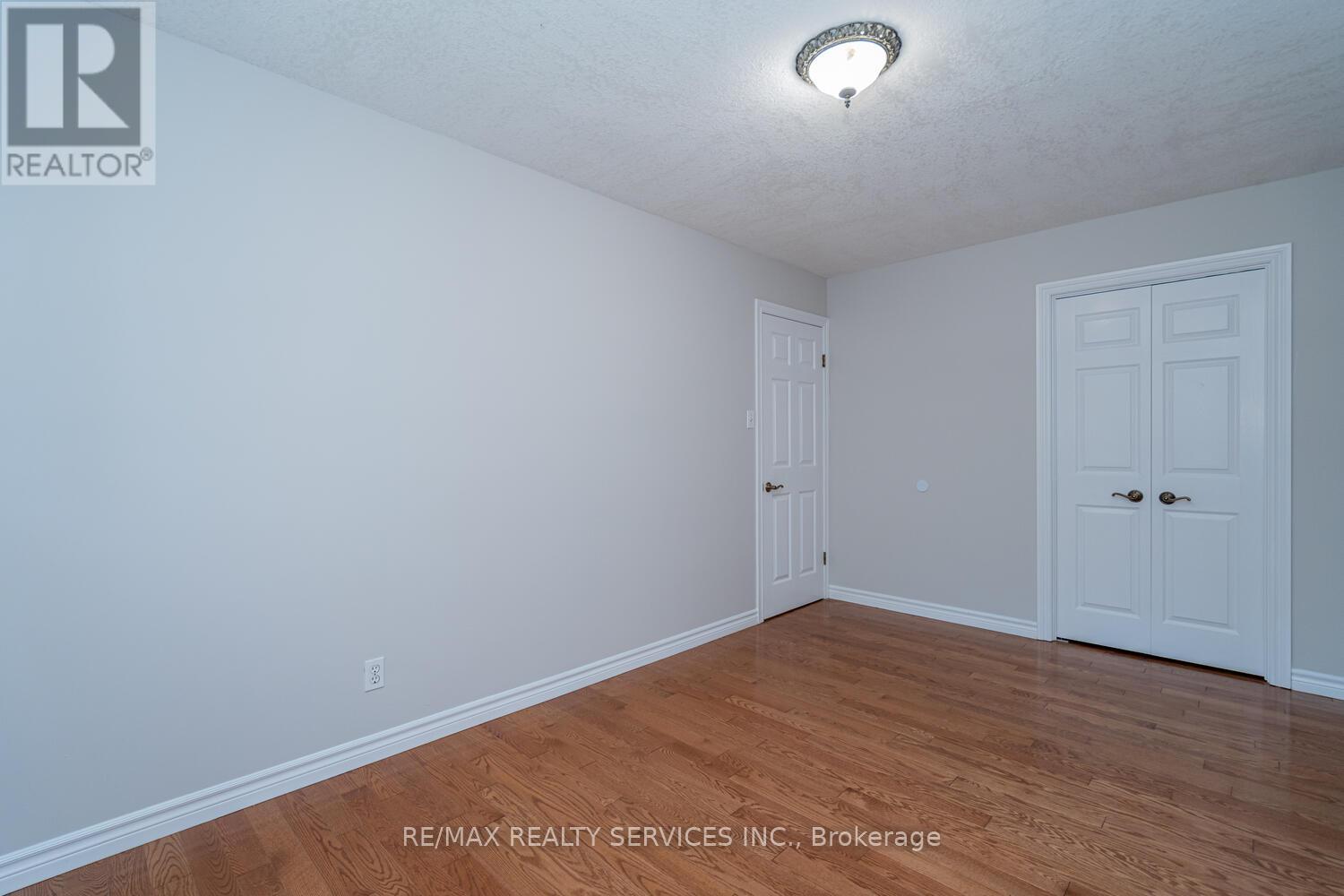 285 Thorncrest Drive, Waterloo, Ontario  N2L 4L2 - Photo 29 - X13467464