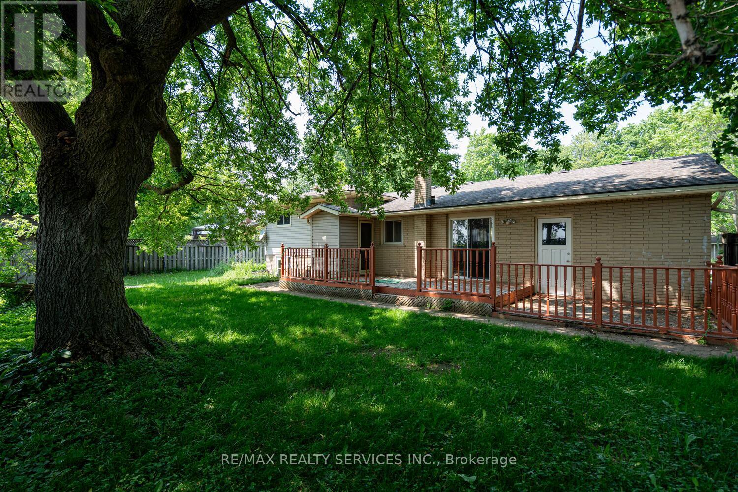 285 Thorncrest Drive, Waterloo, Ontario  N2L 4L2 - Photo 48 - X13467464