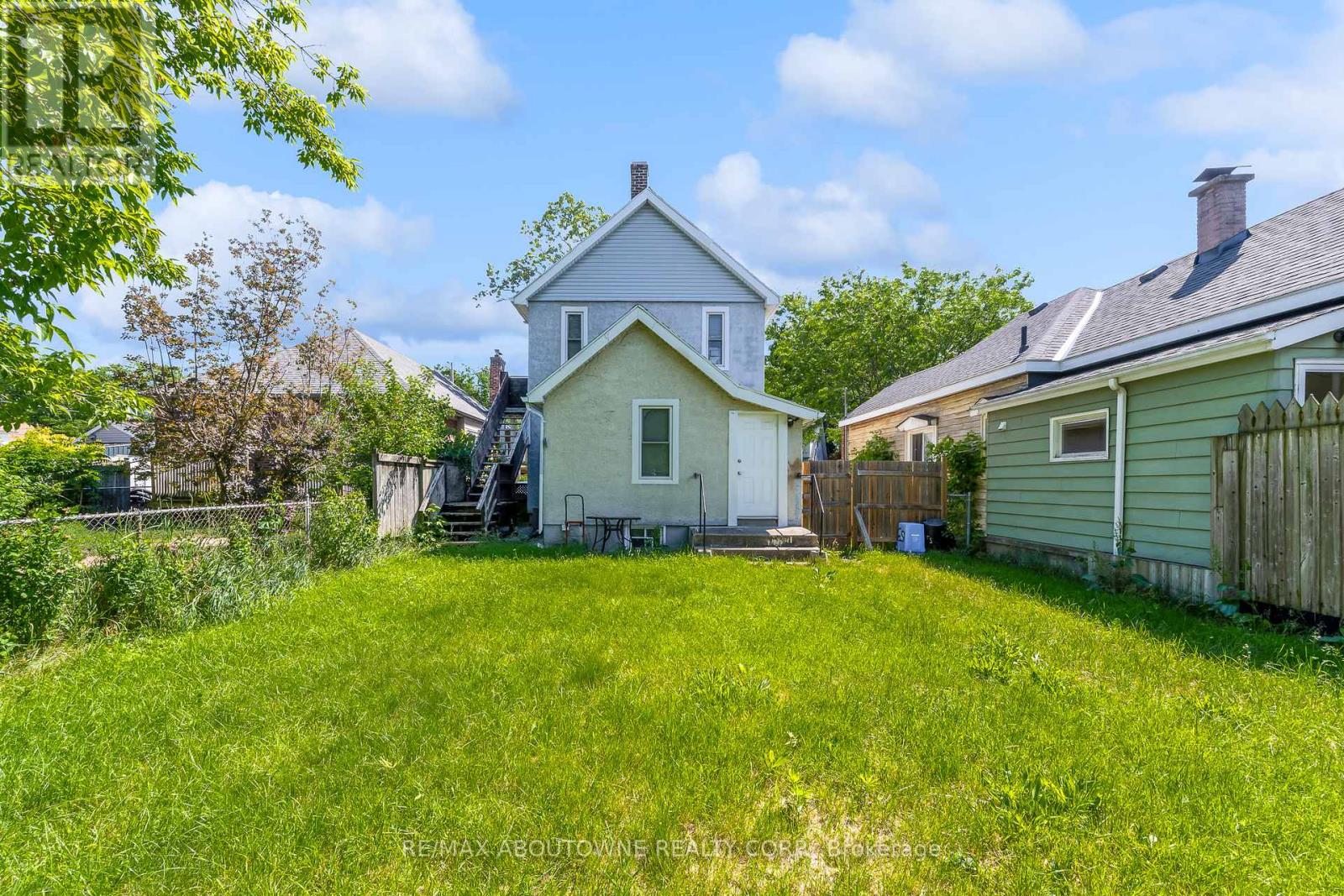 153 Lake Street, St. Catharines, Ontario  L2R 5Y5 - Photo 13 - X13467492