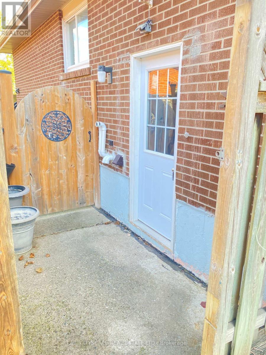 Bsmt A - 135 Bonham Bsmt Boulevard, Mississauga, Ontario  L5M 1C8 - Photo 13 - W13467404