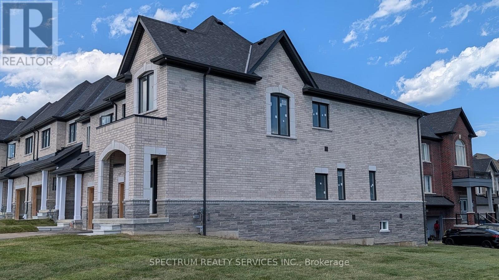 1495 Stovell Crescent, Innisfil, Ontario  L0L 1W0 - Photo 3 - N13463870