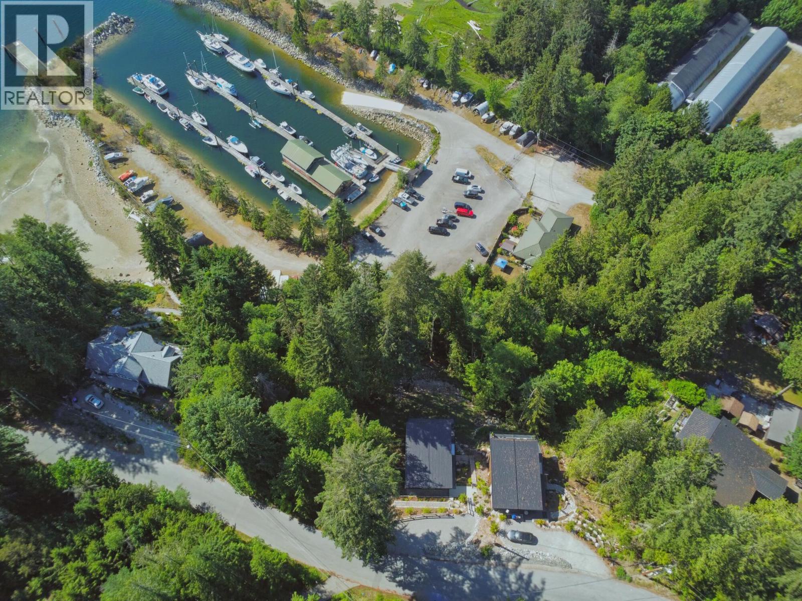5792 Tillicum Bay Road, Sechelt, British Columbia  V7Z 0C7 - Photo 32 - R3137808