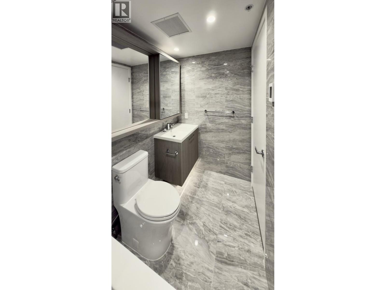 4** 6608 Sussex Avenue Avenue, Burnaby, British Columbia  V5C 0L9 - Photo 18 - R3137574