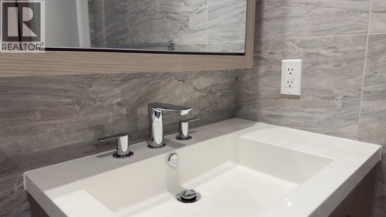 4** 6608 Sussex Avenue Avenue, Burnaby, British Columbia  V5C 0L9 - Photo 21 - R3137574