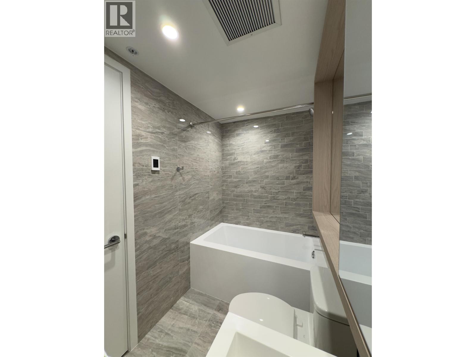 4** 6608 Sussex Avenue Avenue, Burnaby, British Columbia  V5C 0L9 - Photo 19 - R3137574