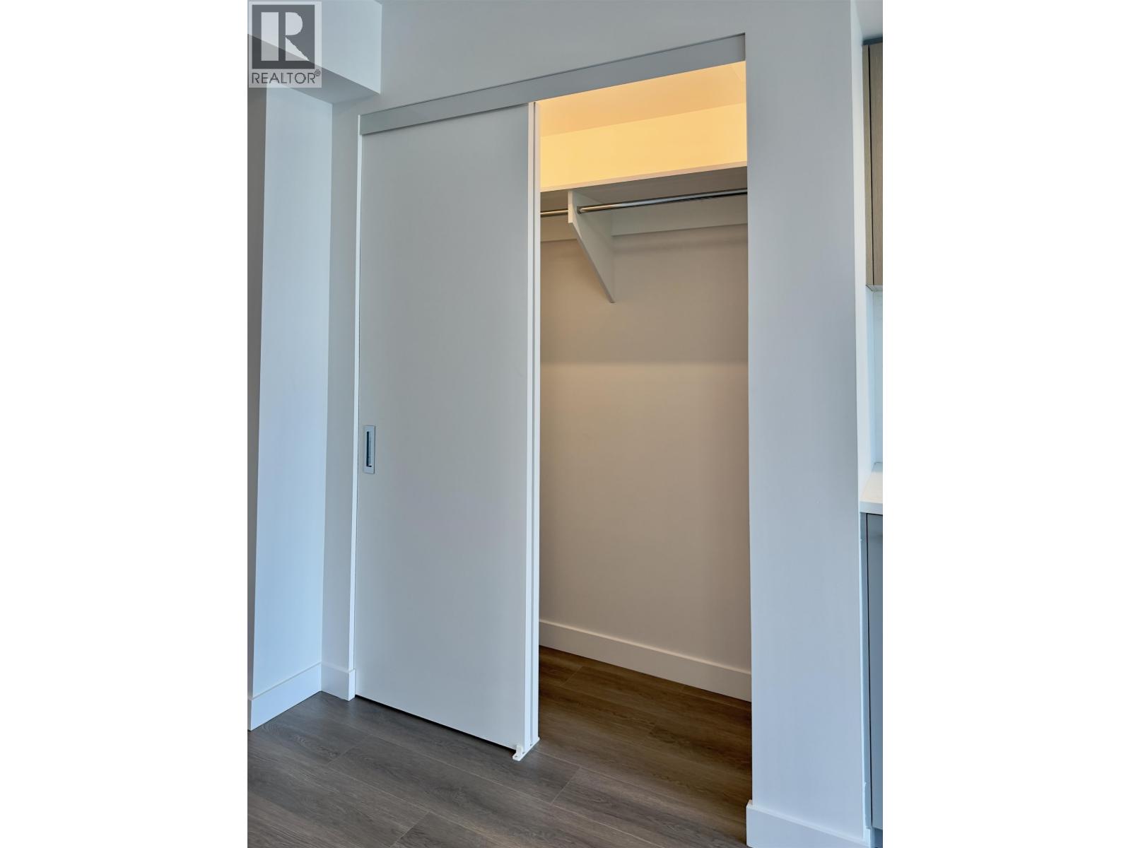 4** 6608 Sussex Avenue Avenue, Burnaby, British Columbia  V5C 0L9 - Photo 15 - R3137574