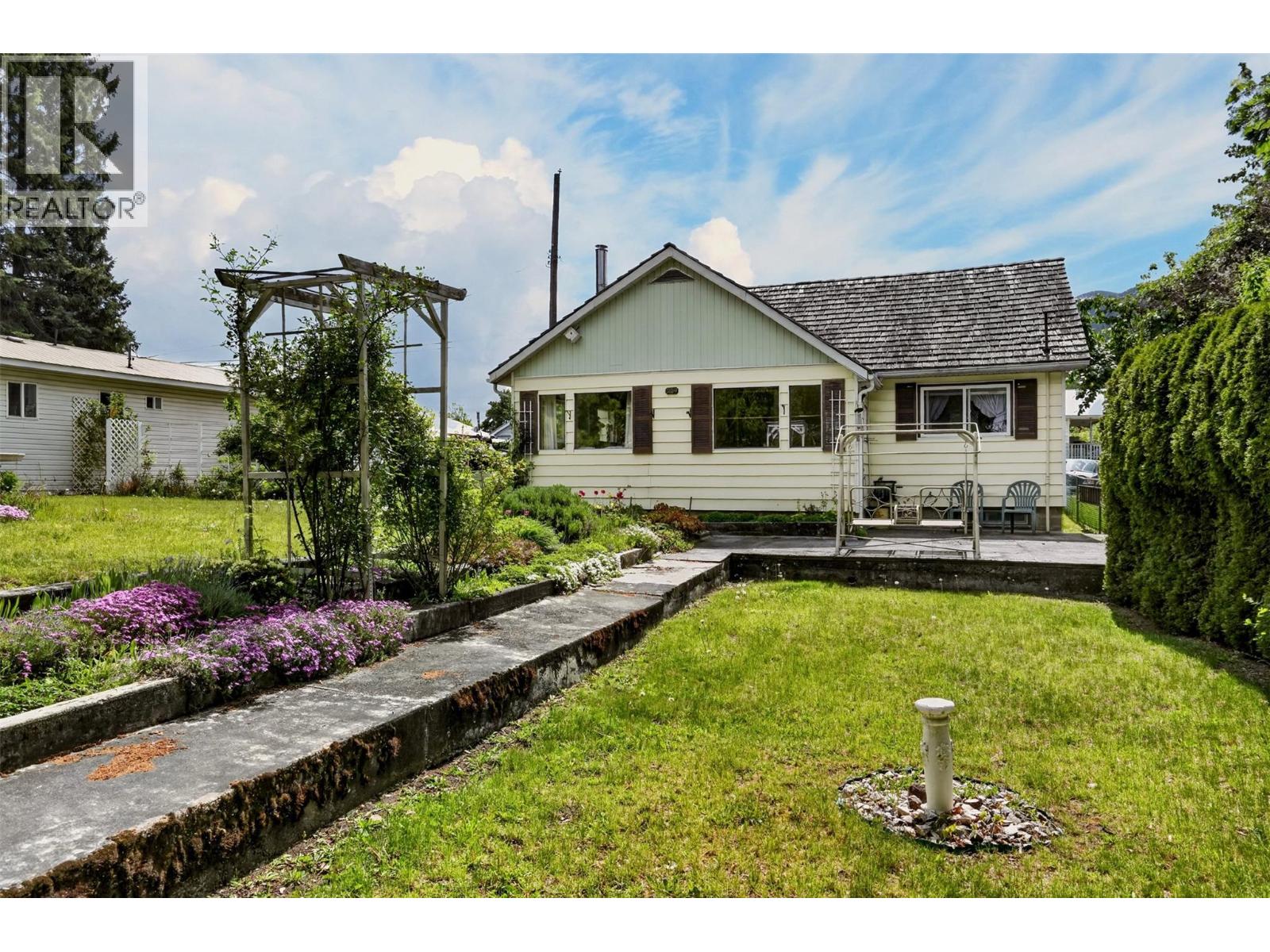 239 B Avenue, Kaslo, British Columbia  V0G 1M0 - Photo 6 - 10389251