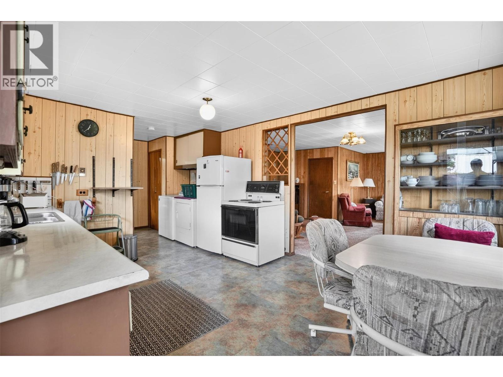 239 B Avenue, Kaslo, British Columbia  V0G 1M0 - Photo 11 - 10389251