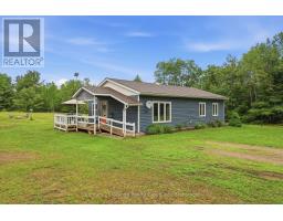 18 PINE RIDGE ROAD, Bancroft, Ontario