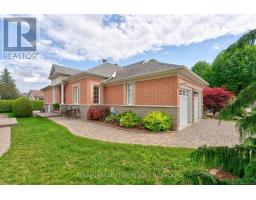 3 GOLDORA PRIVATE, Ottawa, Ontario