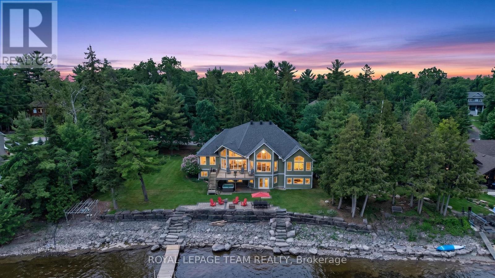 3778 ARMITAGE AVENUE, Ottawa, Ontario