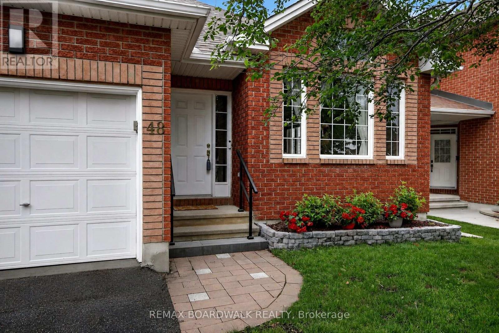 48 Maricona Way, Ottawa, Ontario K2T 1H2 - Photo 3 - X13467674